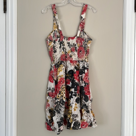 Urban outfitters mini dress. - Picture 2 of 5